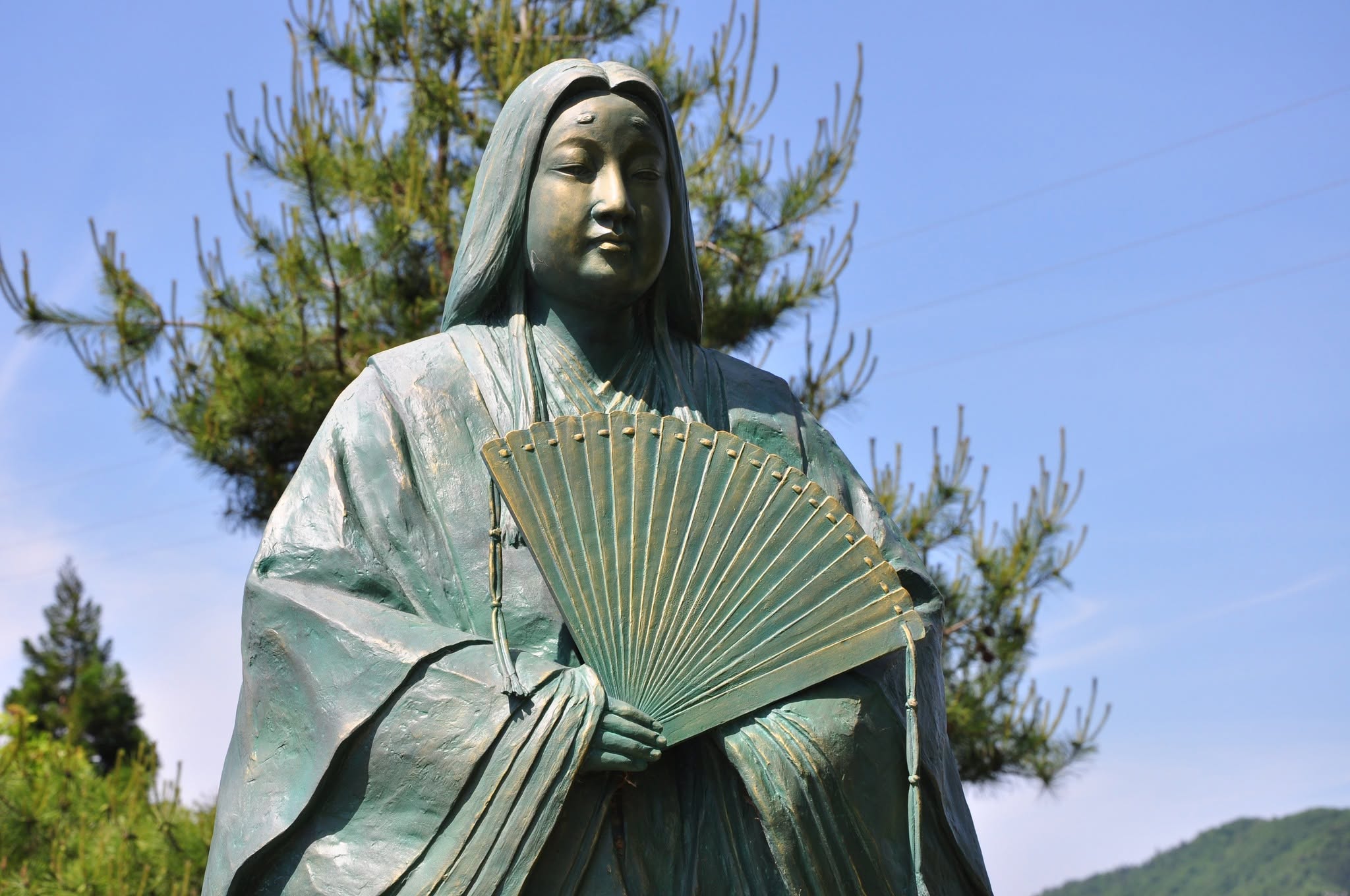小野小町の像